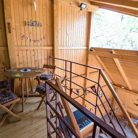Wooden Attic ホームステイ ブラショフ