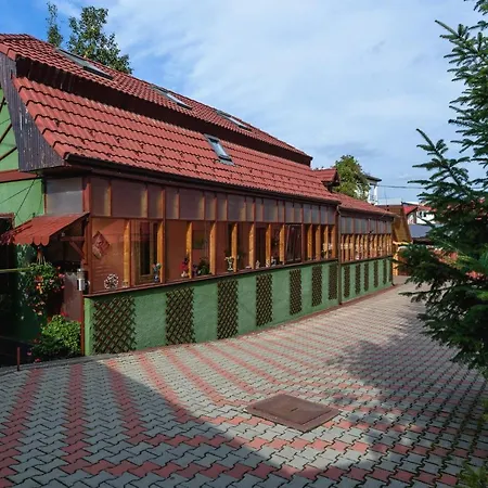 Wooden Attic * ブラショフ